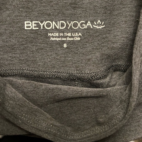 BEYOND YOGA SPACEDYE AT YOUR LEISURE LEGGINGS SIZE SMALL EUC - Picture 9 of 12